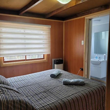 Hostal Traveltour El Campesino Puerto Natales Bagian luar foto
